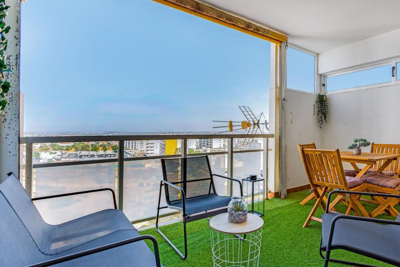 Bright 1Bdr Apartment W/Balcony & Pool By Lovelystay Сілвеш Екстер'єр фото