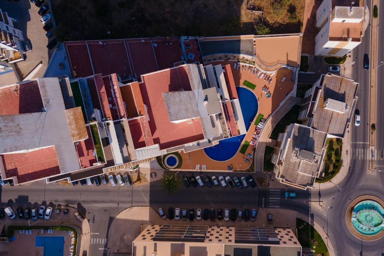 Bright 1Bdr Apartment W/Balcony & Pool By Lovelystay Сілвеш Екстер'єр фото